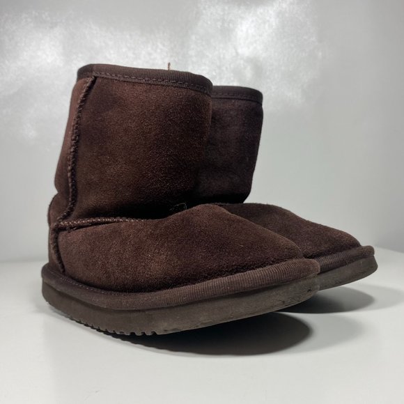 Ugg Youth Boots Classic Short 5281 Dark Brown Sz 12 - Picture 1 of 15